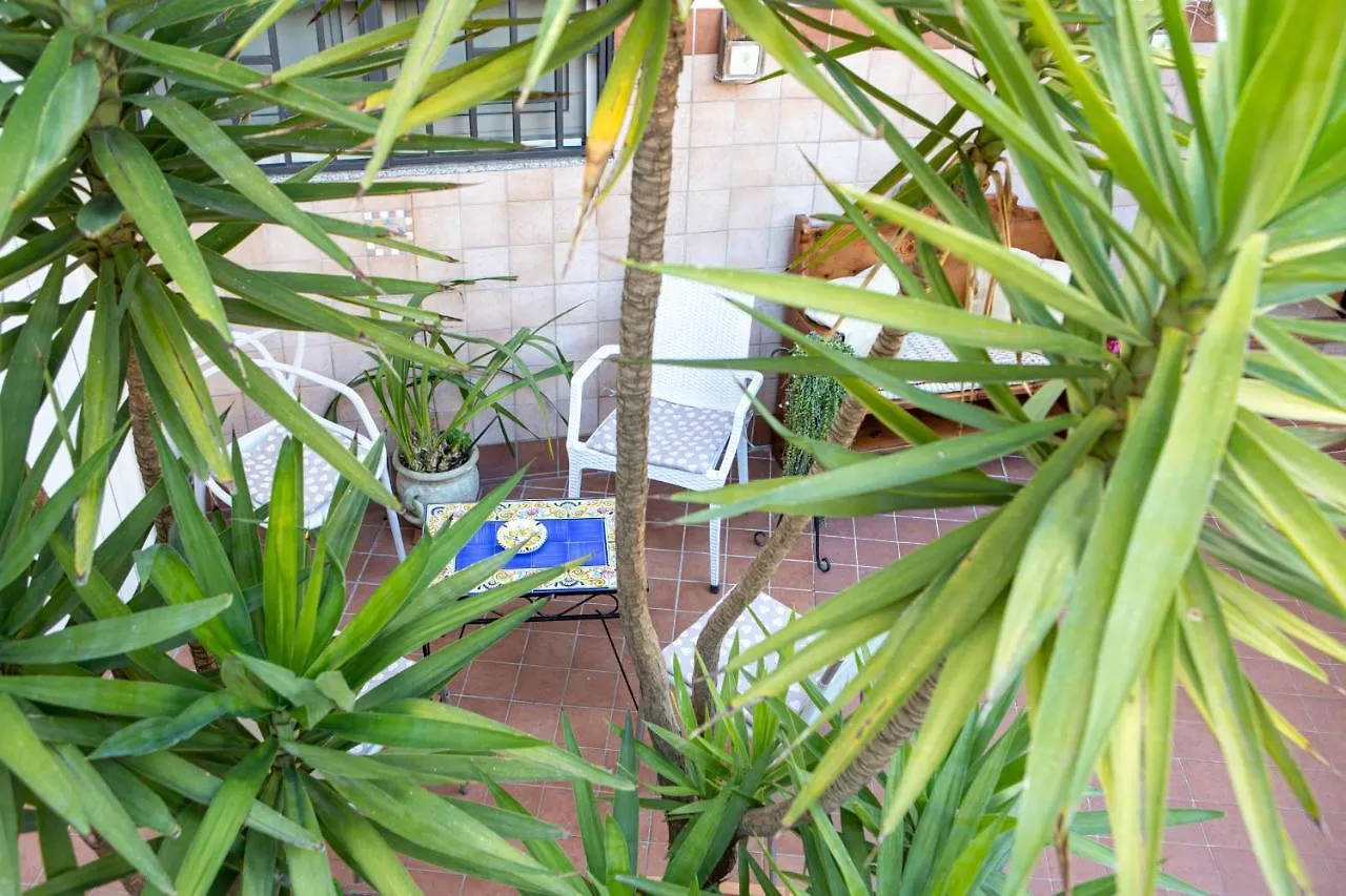 Gege'S Home Naples 0*,  Italy